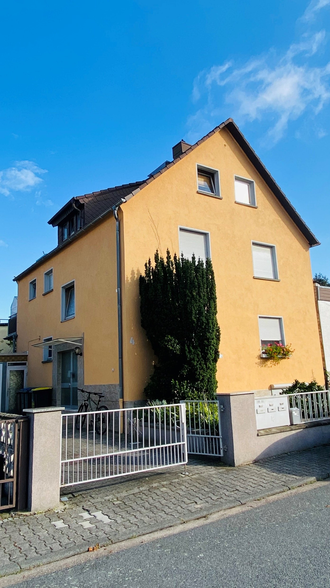 Dreifamilienhaus in Kelsterbach