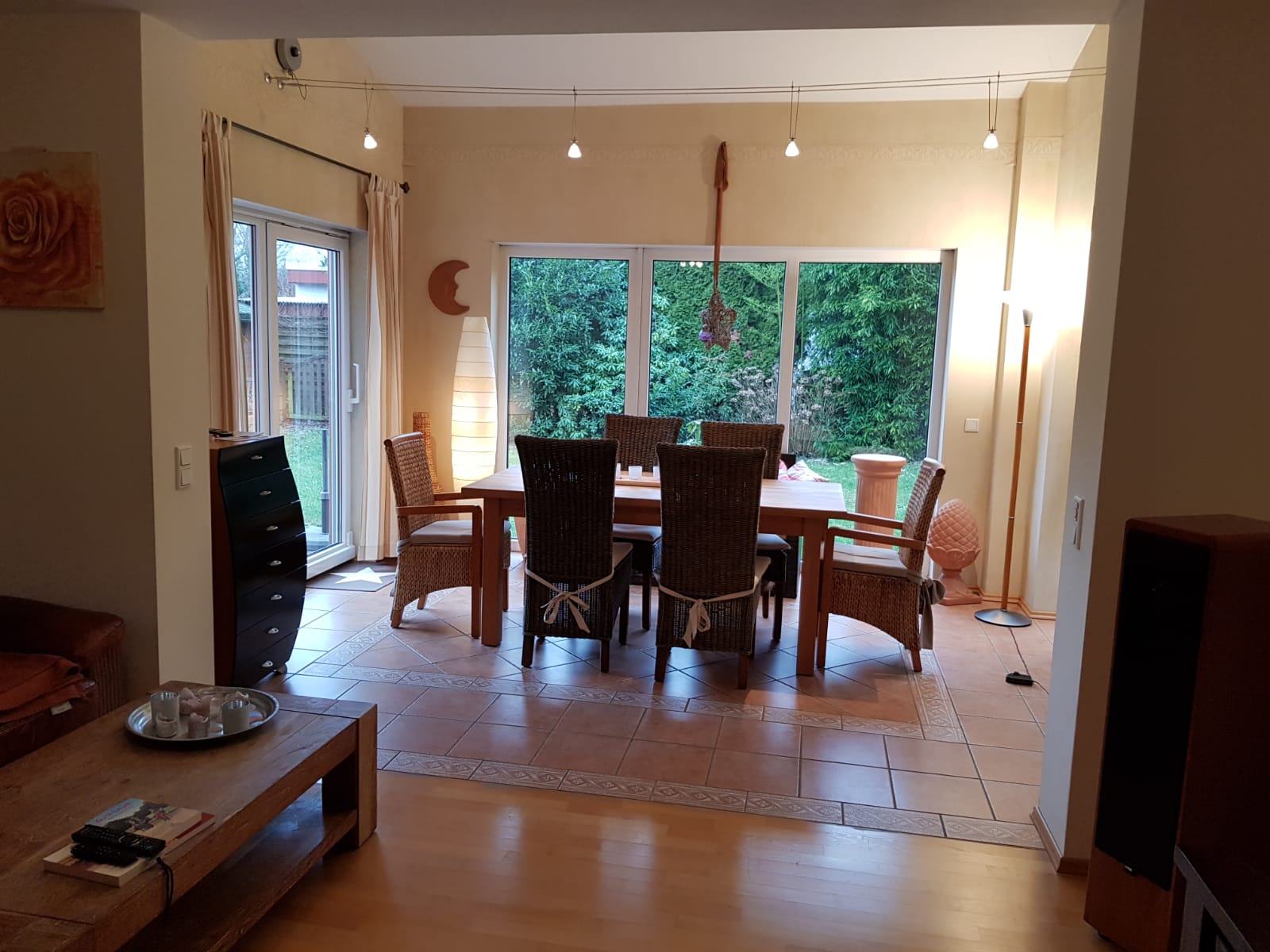 Einfamilienhaus mit Einliegerwohnung in Kelsterbach